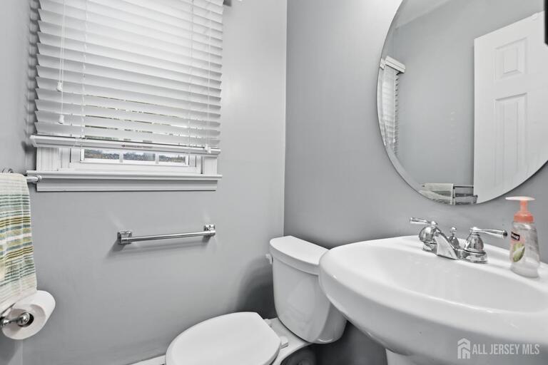 Photo 24 of 518 Orchard Place, South Amboy NJ 08879, South Amboy, NJ