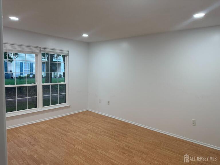 Photo 2 of 158 Darwin Lane, North Brunswick NJ 08902, North Brunswick, NJ