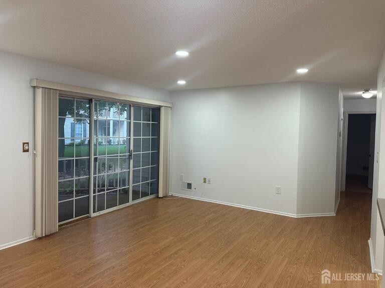 Photo 1 of 158 Darwin Lane, North Brunswick NJ 08902, North Brunswick, NJ