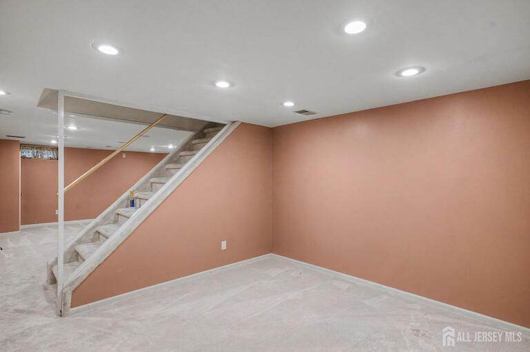 Photo 11 of 1901 Deerfield Drive, Edison NJ 08820, Edison, NJ