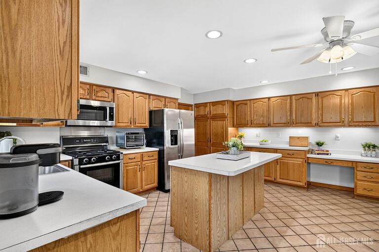 Photo 24 of 46 Waverly Place, South Brunswick NJ 08852, South Brunswick, NJ