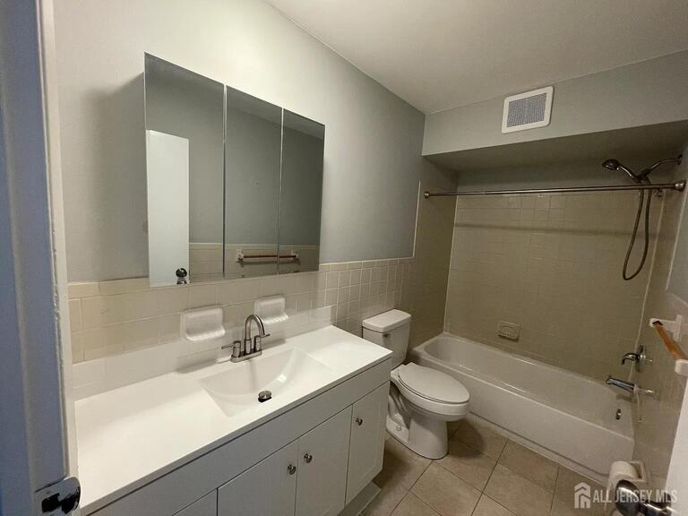 Photo 7 of 1334 Cricket Lane, Woodbridge Proper NJ 07095, Woodbridge Proper, NJ