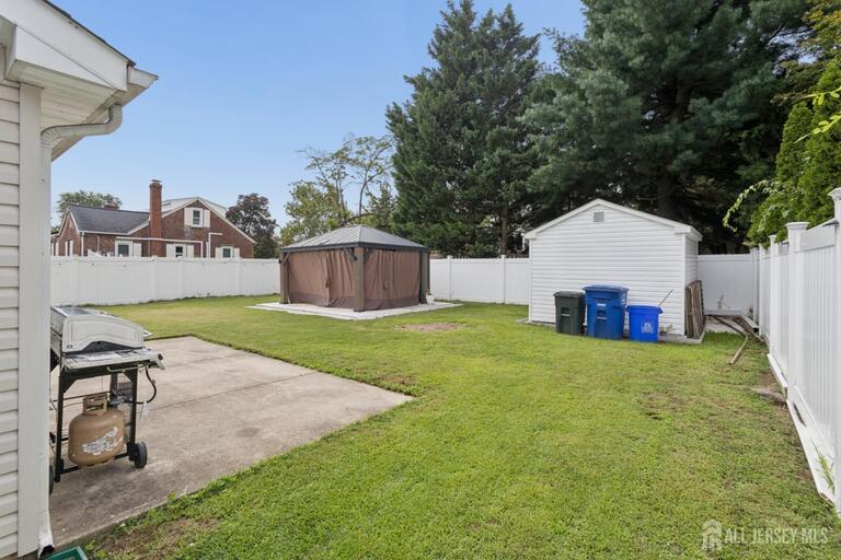 Photo 19 of 531 Manor Road, Beverly NJ 08010, Beverly, NJ