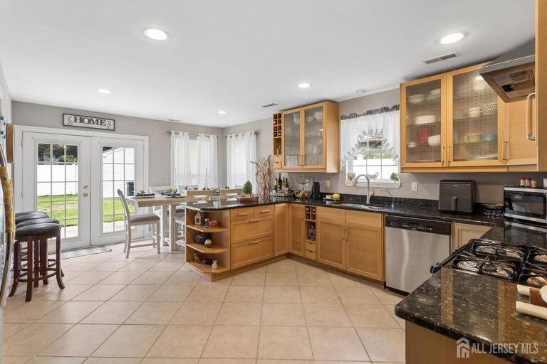 Photo 7 of 531 Manor Road, Beverly NJ 08010, Beverly, NJ