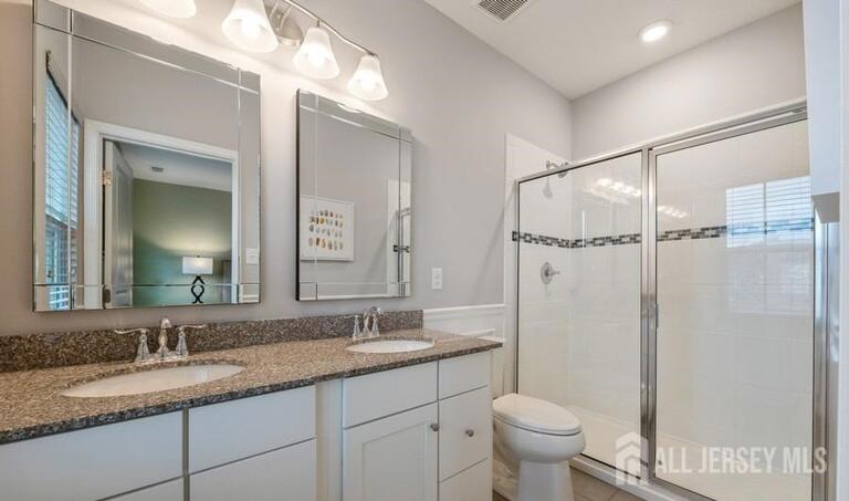 Photo 8 of 807 Bayside Court, South Amboy NJ 08879, South Amboy, NJ
