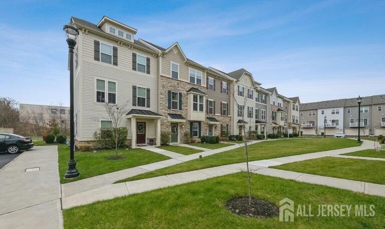 Photo 14 of 807 Bayside Court, South Amboy NJ 08879, South Amboy, NJ