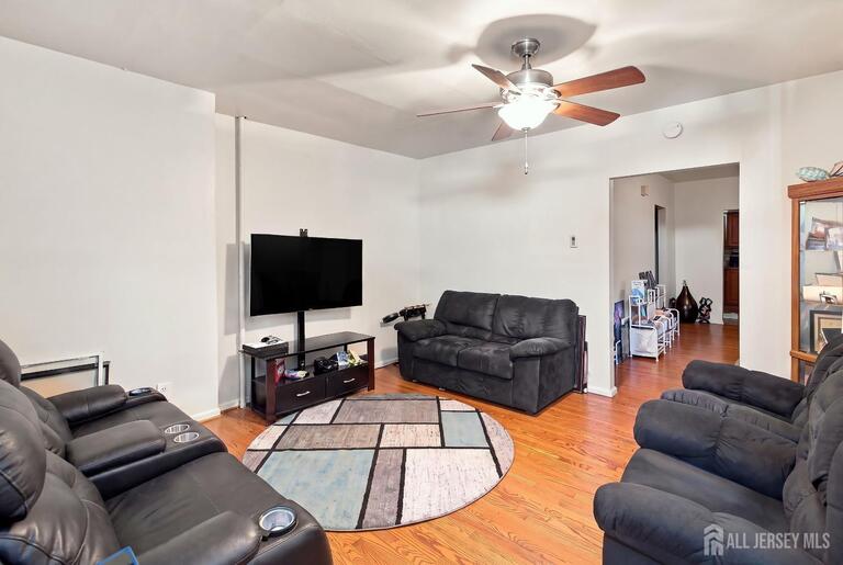 Photo 6 of 40 Throop Avenue, New Brunswick NJ 08901, New Brunswick, NJ