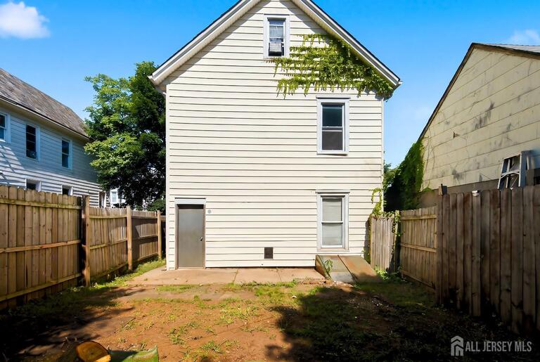 Photo 28 of 40 Throop Avenue, New Brunswick NJ 08901, New Brunswick, NJ