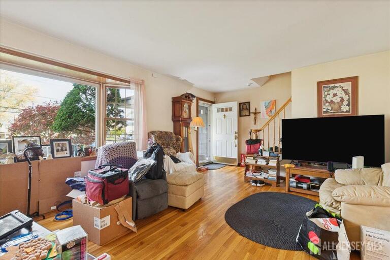 Photo 4 of 28 Debra Place, Sewaren NJ 07077, Sewaren, NJ