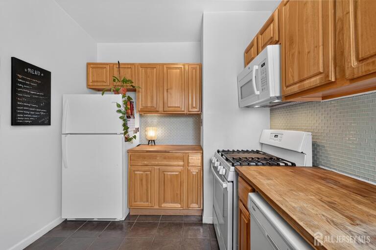 Photo 11 of 275 Harrison Avenue # 303, Jersey City NJ 07304, Jersey City, NJ