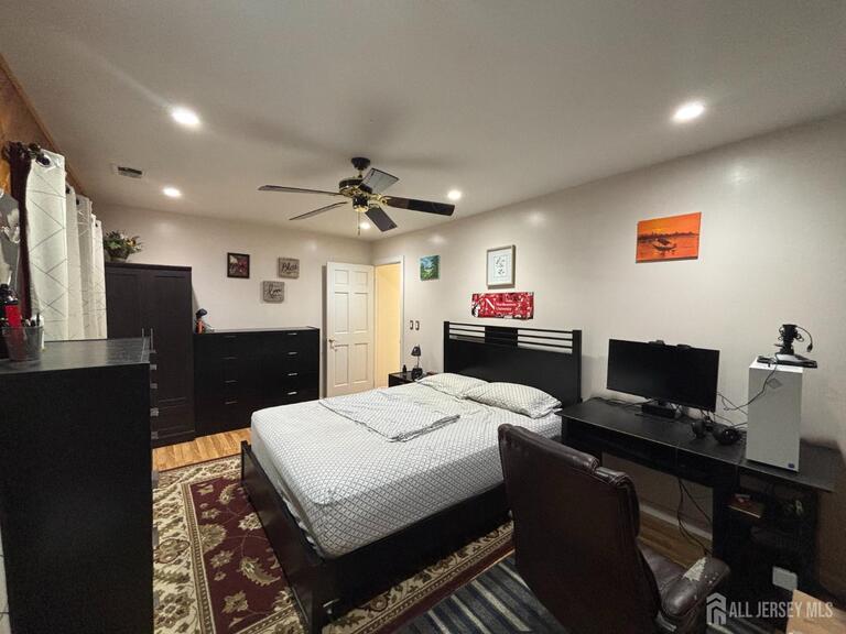 Photo 20 of 6005 N Oaks Boulevard, North Brunswick NJ 08902, North Brunswick, NJ