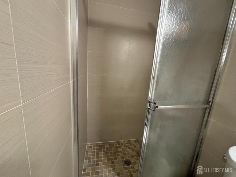 Photo 14 of 6005 N Oaks Boulevard, North Brunswick NJ 08902, North Brunswick, NJ