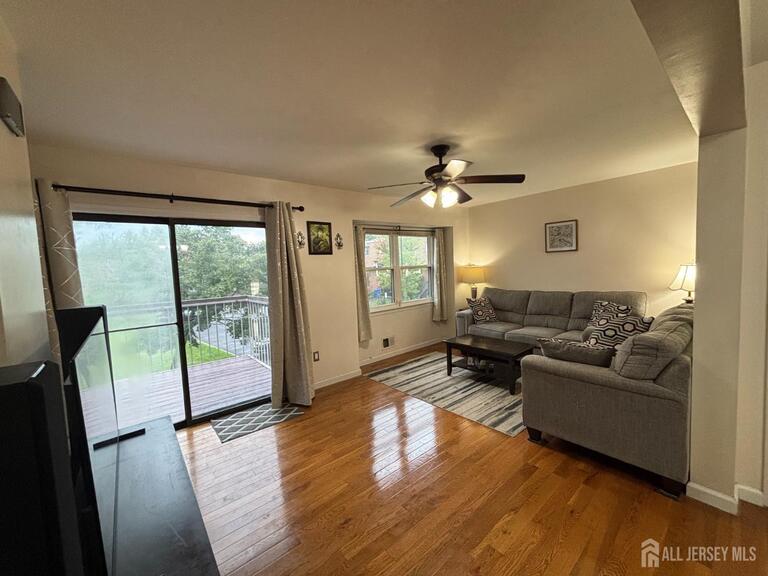 Photo 2 of 6005 N Oaks Boulevard, North Brunswick NJ 08902, North Brunswick, NJ