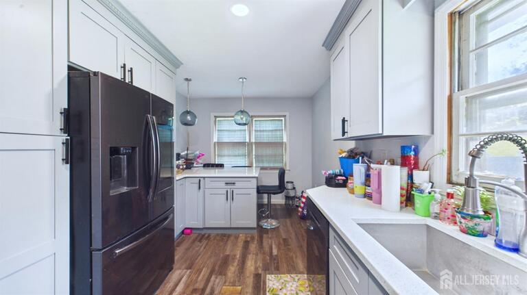 Photo 2 of 21 Oakwood Drive, Sayreville NJ 08859, Sayreville, NJ