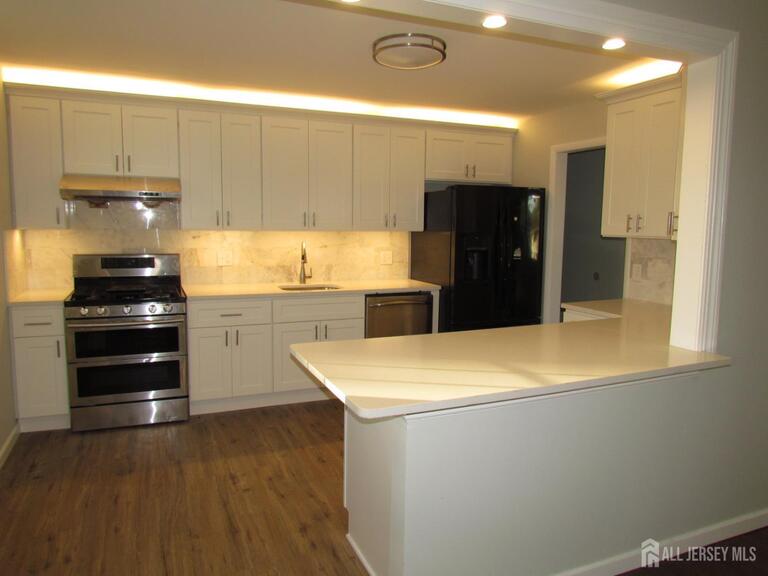 Photo 4 of 5284 Deborah Drive, Piscataway NJ 08854, Piscataway, NJ