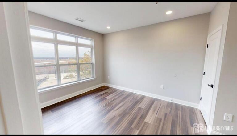 Photo 6 of 6301 Fernandez Court, Parlin NJ 08859, Parlin, NJ