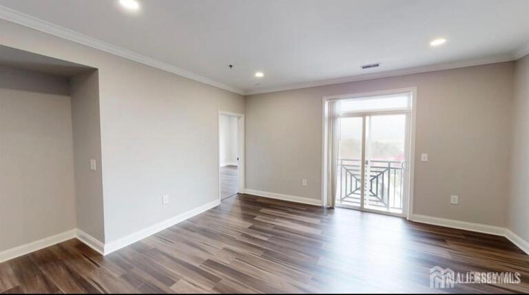 Photo 5 of 6301 Fernandez Court, Parlin NJ 08859, Parlin, NJ