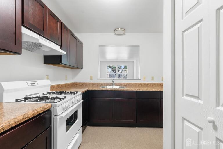 Photo 11 of 103 Dwight Street # A, Jersey City NJ 07605, Jersey City, NJ