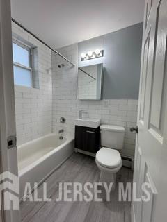 Photo 4 of 120 W 3 Avenue # 3, Roselle NJ 07203, Roselle, NJ