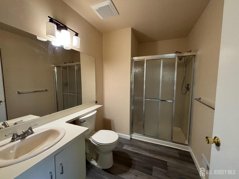 Photo 9 of 279 Kempsey Drive, North Brunswick NJ 08902, North Brunswick, NJ