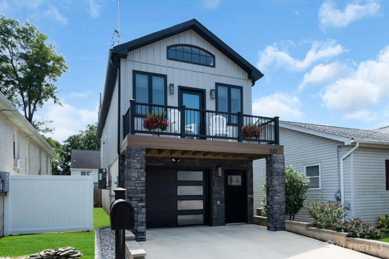 Photo 2 of 532 Lorillard Avenue, Union Beach NJ 07735, Union Beach, NJ