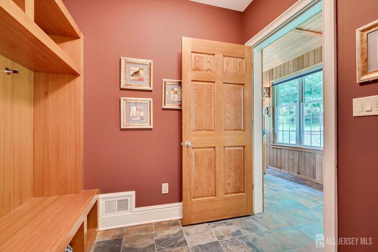 Photo 31 of 4 Edgewood Road, Edison NJ 08820, Edison, NJ