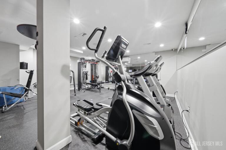 Photo 28 of 1874 Pelham Pkwy S, New York City NY 10461, New York City, NY