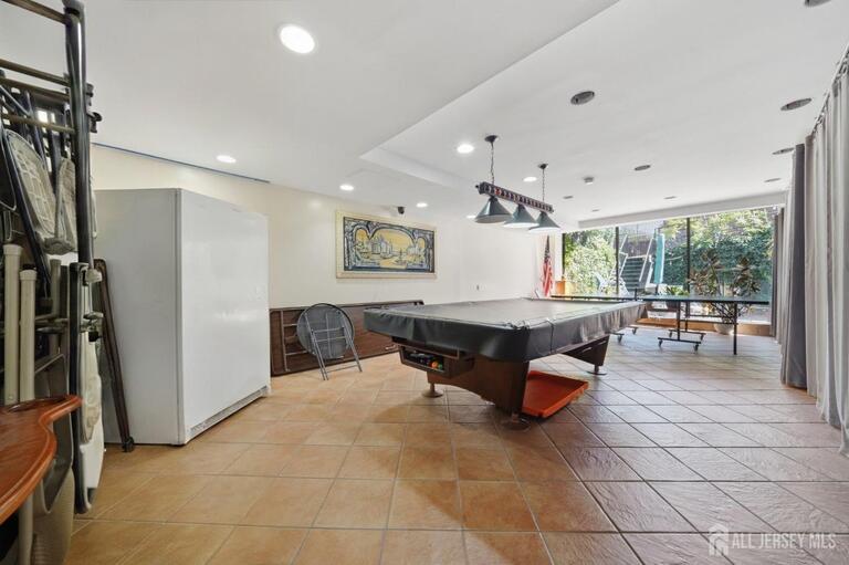Photo 27 of 1874 Pelham Pkwy S, New York City NY 10461, New York City, NY