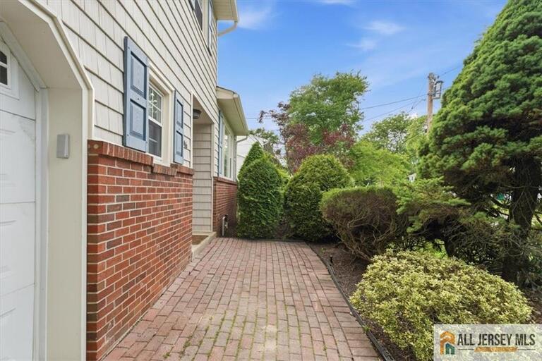 Photo 3 of 46 Lynnwood Road, Edison NJ 08820, Edison, NJ