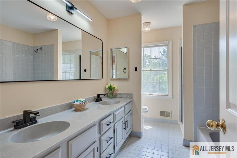Photo 53 of 60 Essex Drive, South Brunswick NJ 08852, South Brunswick, NJ
