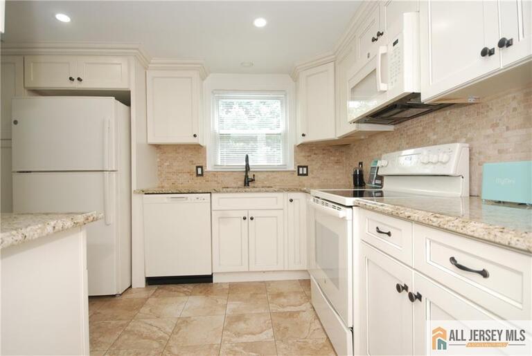 Photo 8 of 264 Middlebury Lane # A, Monroe NJ 08831, Monroe, NJ