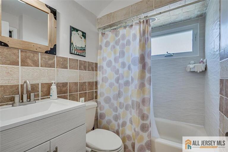 Photo 26 of 89 Whitman Street, Carteret NJ 07008, Carteret, NJ