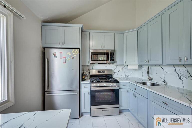 Photo 13 of 89 Whitman Street, Carteret NJ 07008, Carteret, NJ