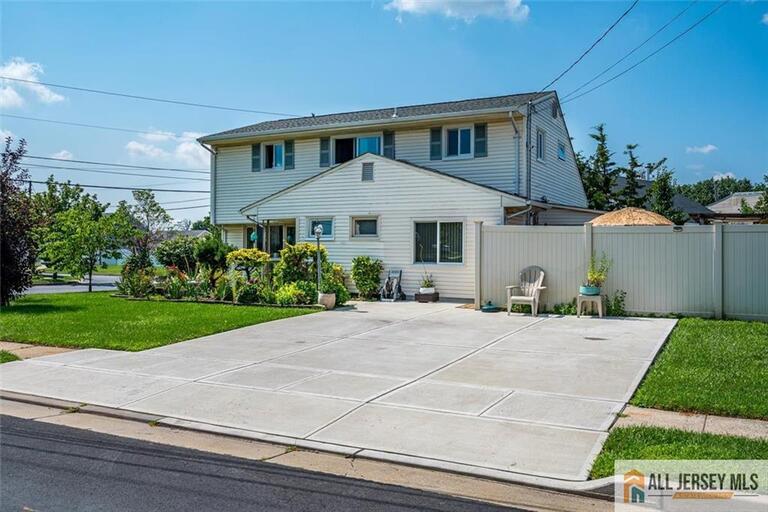 Photo 2 of 89 Whitman Street, Carteret NJ 07008, Carteret, NJ