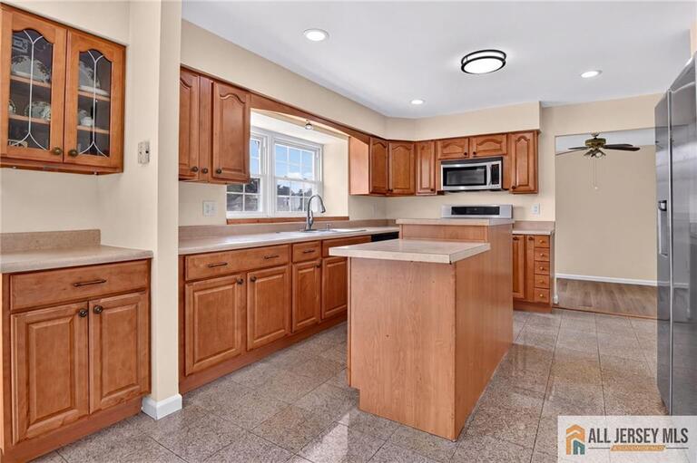 Photo 13 of 1394 Masoma Road, North Brunswick NJ 08902, North Brunswick, NJ