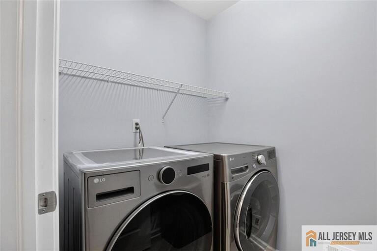 Photo 23 of 64 Andrews Way, Piscataway NJ 08854, Piscataway, NJ