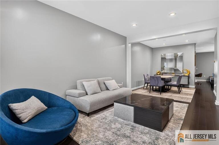 Photo 7 of 64 Andrews Way, Piscataway NJ 08854, Piscataway, NJ