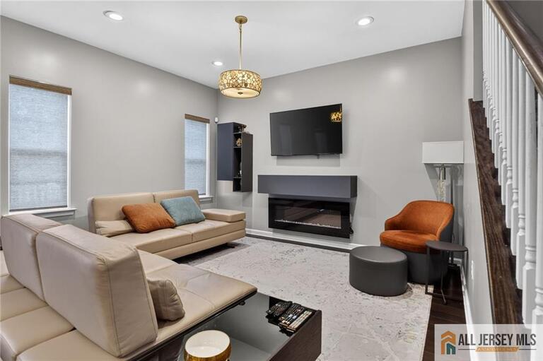 Photo 20 of 64 Andrews Way, Piscataway NJ 08854, Piscataway, NJ