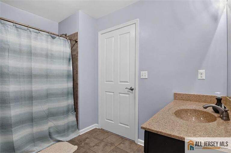 Photo 31 of 64 Andrews Way, Piscataway NJ 08854, Piscataway, NJ