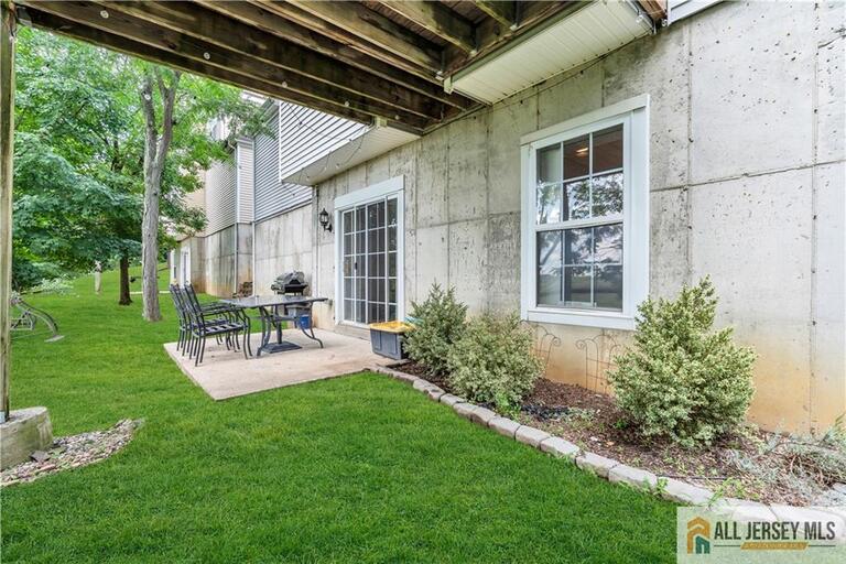 Photo 39 of 10 Biesiada Court, Sayreville NJ 08859, Sayreville, NJ