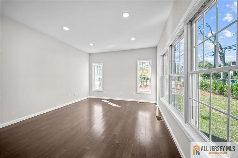 Photo 6 of 7 Mount Pleasant Avenue, Edison NJ 08820, Edison, NJ
