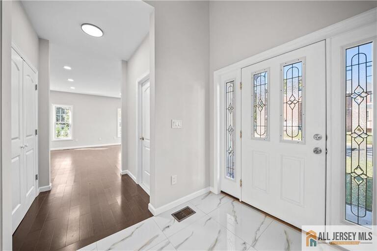 Photo 5 of 7 Mount Pleasant Avenue, Edison NJ 08820, Edison, NJ