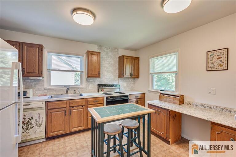 Photo 4 of 68 Outcalt Avenue, Spotswood NJ 08884, Spotswood, NJ