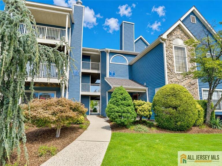 Photo 1 of 130 Longfield Court # 130, East Brunswick NJ 08816, East Brunswick, NJ