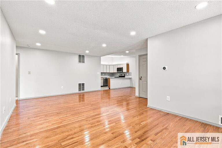 Photo 6 of 119 Griggs Place # 119, East Brunswick NJ 08816, East Brunswick, NJ