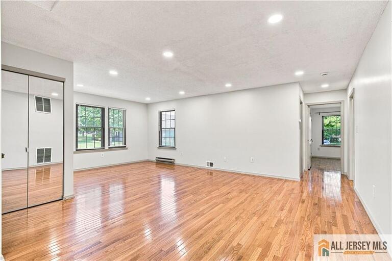 Photo 4 of 119 Griggs Place # 119, East Brunswick NJ 08816, East Brunswick, NJ
