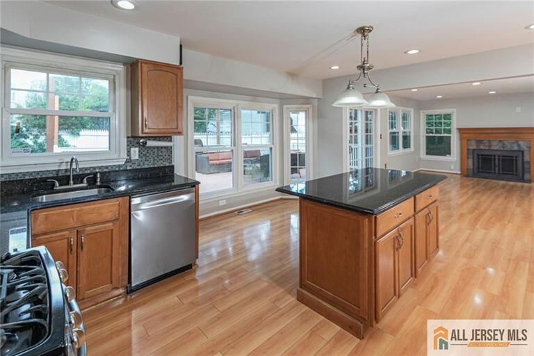Photo 14 of 9 Chipwood Lane, North Brunswick NJ 08902, North Brunswick, NJ