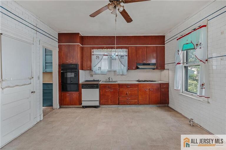 Photo 14 of 216 Handy Street, New Brunswick NJ 08901, New Brunswick, NJ