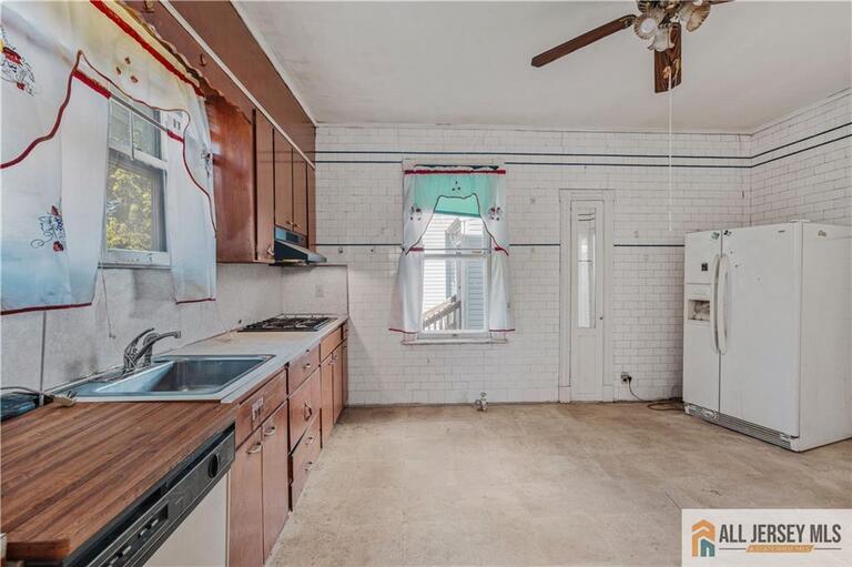 Photo 15 of 216 Handy Street, New Brunswick NJ 08901, New Brunswick, NJ