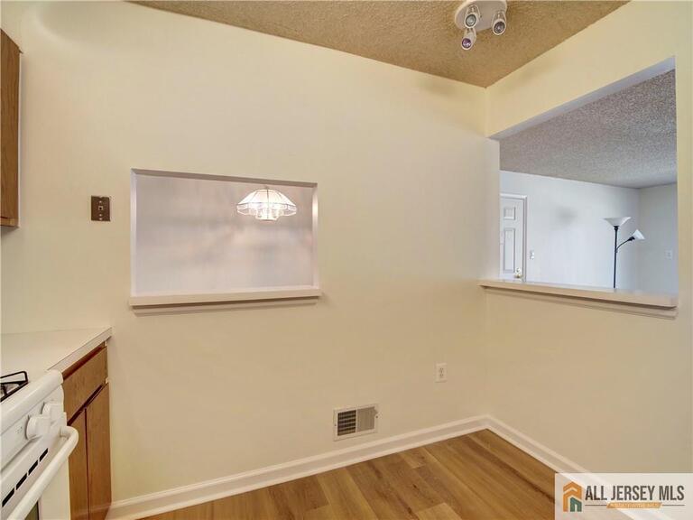 Photo 15 of 81 Canterbury Court, Piscataway NJ 08854, Piscataway, NJ